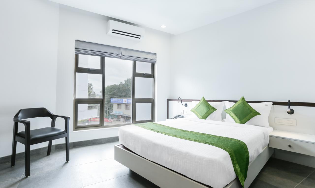 Brahma The Hotel Султан Батери Екстериор снимка